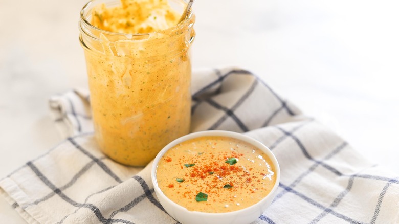 remoulade sauce in jar