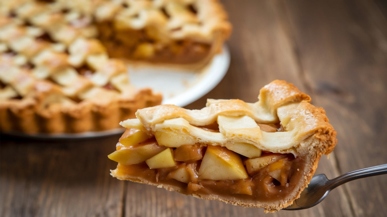 slice of apple pie