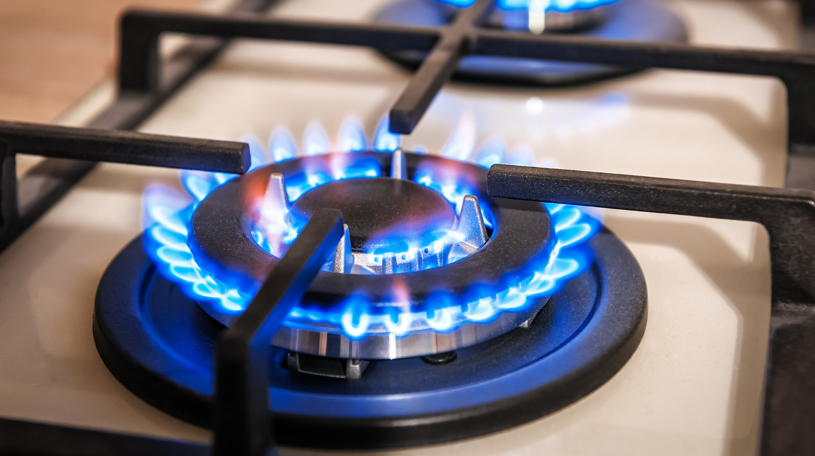 Is It Safe to Use Gas Stove For Heat?