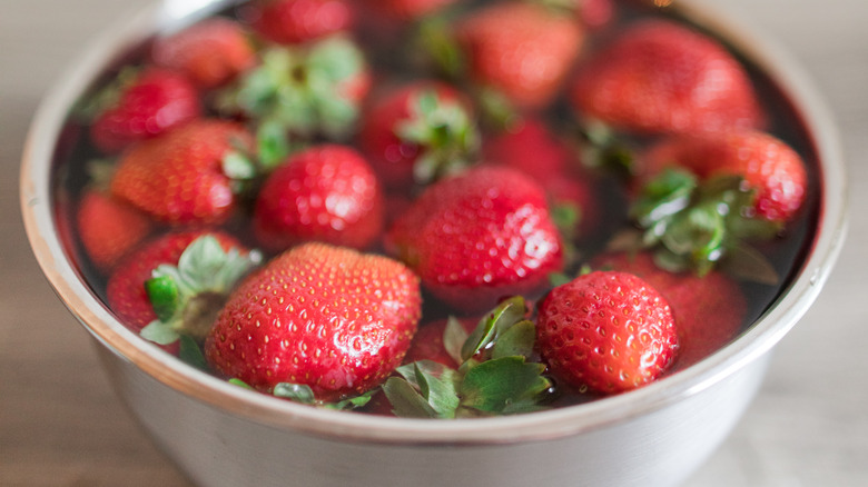 Strawberries in bowl with vinegar