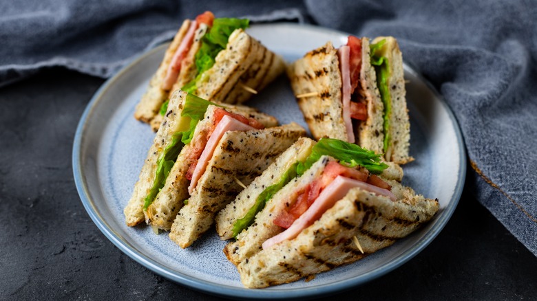 Quartered sandwich on plate