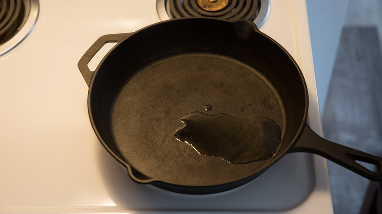 oil heating in iron pan 