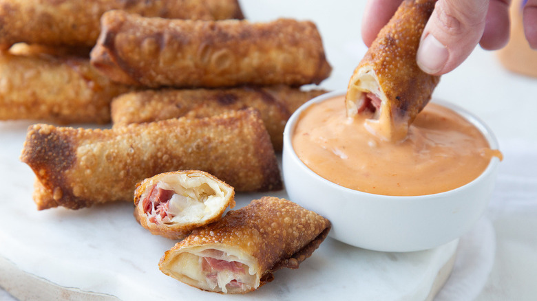 dipping egg rolls in dressing