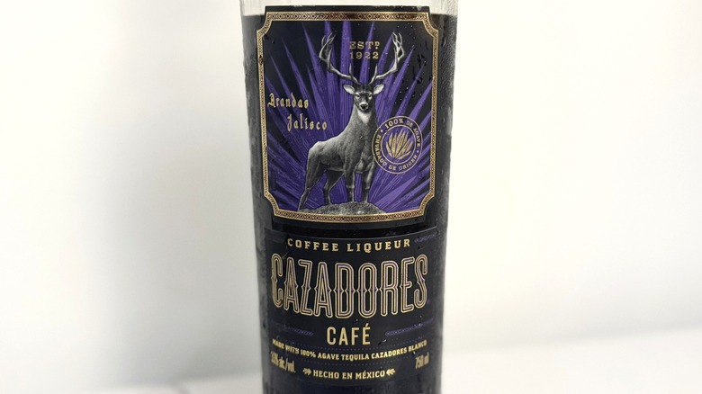 Close-up of Cazadores Café label