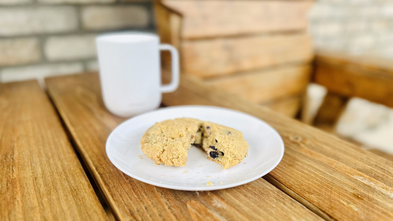 Muffin cookie and coffee