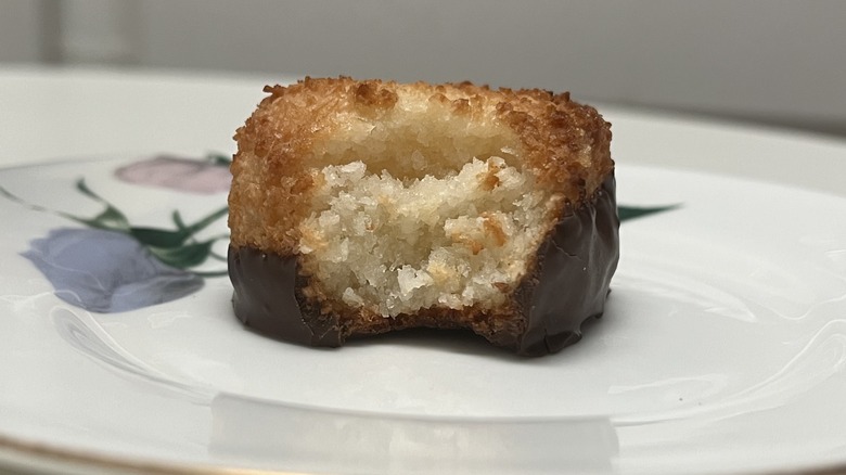 coconut macaroon from Panera Bread