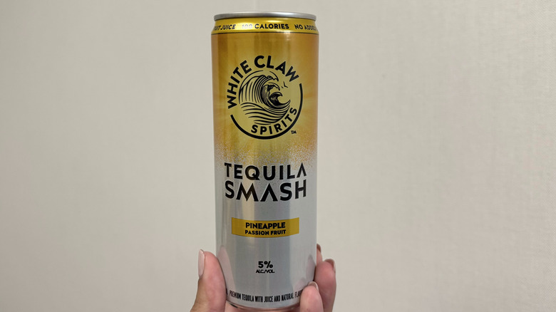 Pineapple Passion Fruit White Claw can