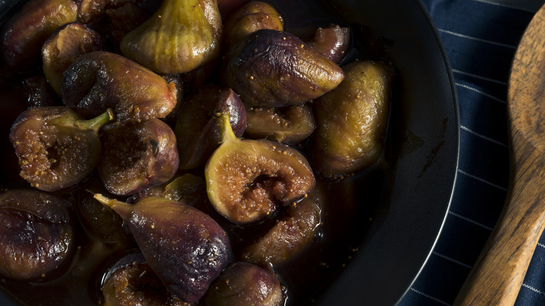 Figs in rich syrup