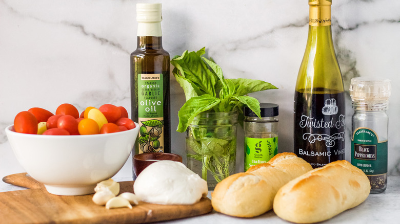 Roasted caprese sandwich ingredients 