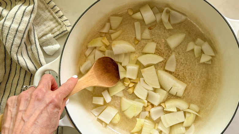 onions in pot