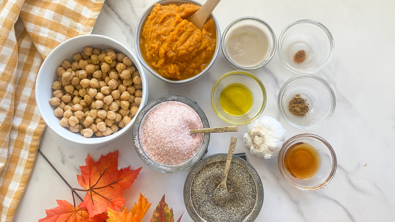 garlic pumpkin hummus ingredients