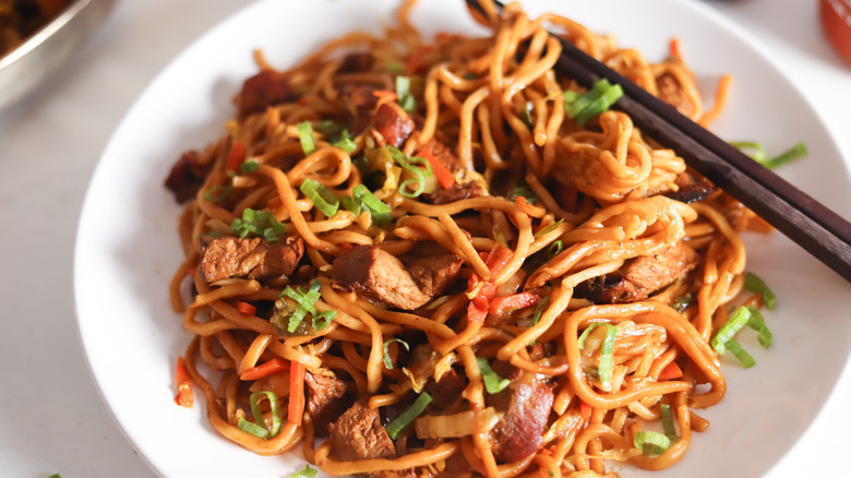 roasted pork lo mein