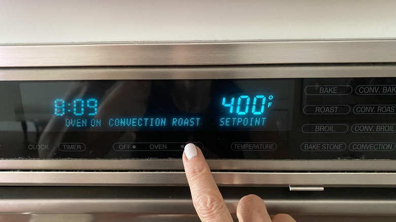 setting the oven temperature