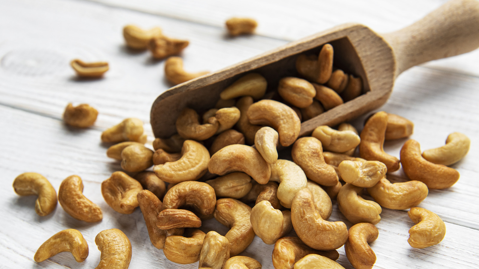 Premium AI Image | cashew plate HD 8K wallpaper Stock Photographic Image