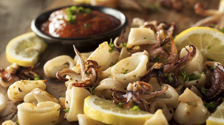 Grilled calamari with sauce