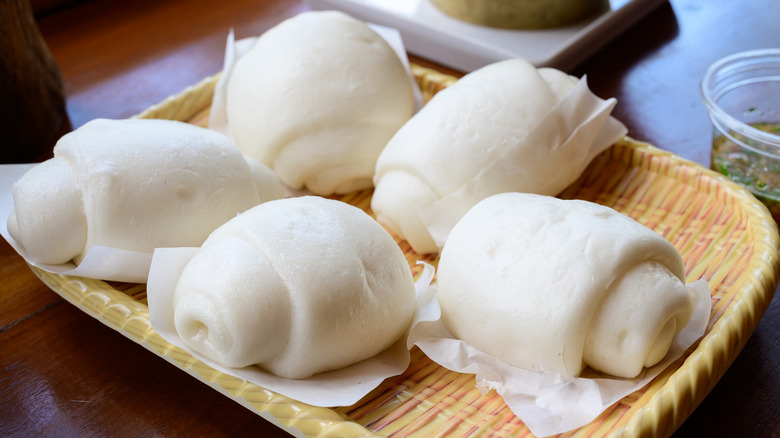 steamed chinese buns