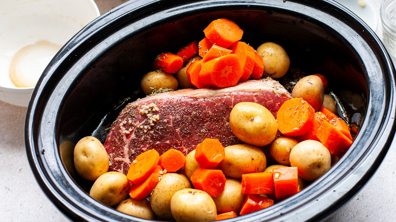 seasoned roast and veggies