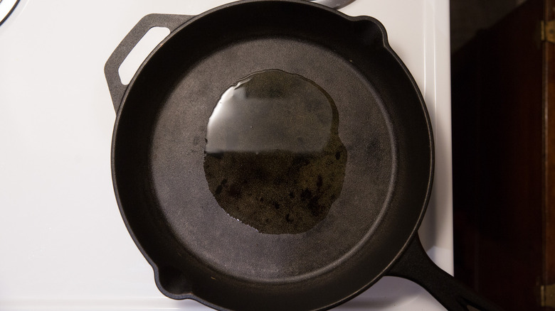 oil heating in iron pan