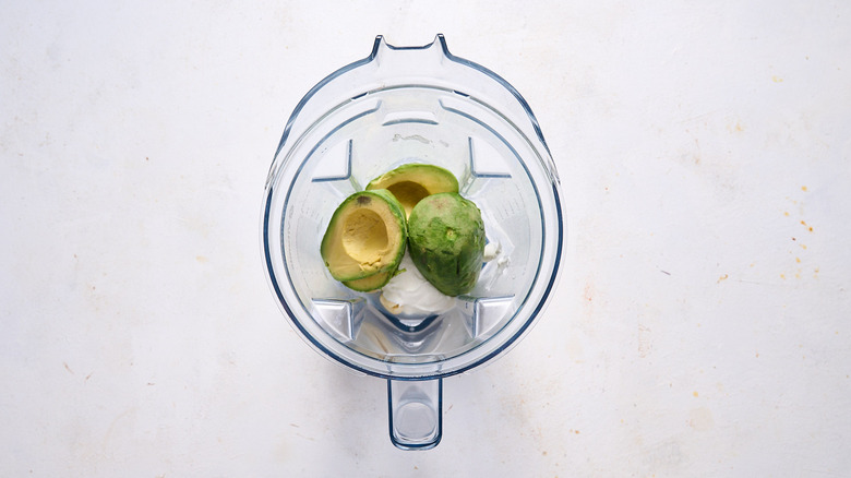 avocado crema ingredients in blender