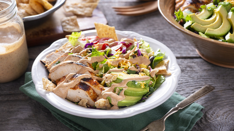 southwest salad with creamy dressing