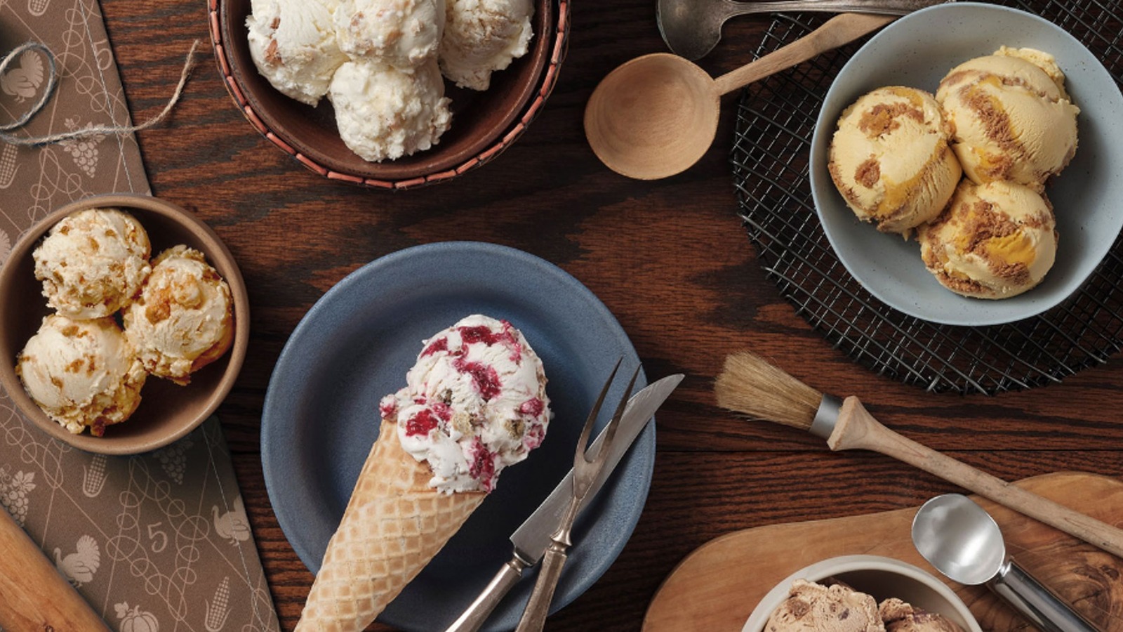 As always, in the spirit of the season of giving, Salt & Straw is back with a…