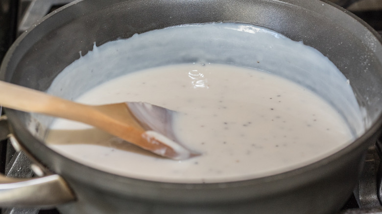Country gravy in pan