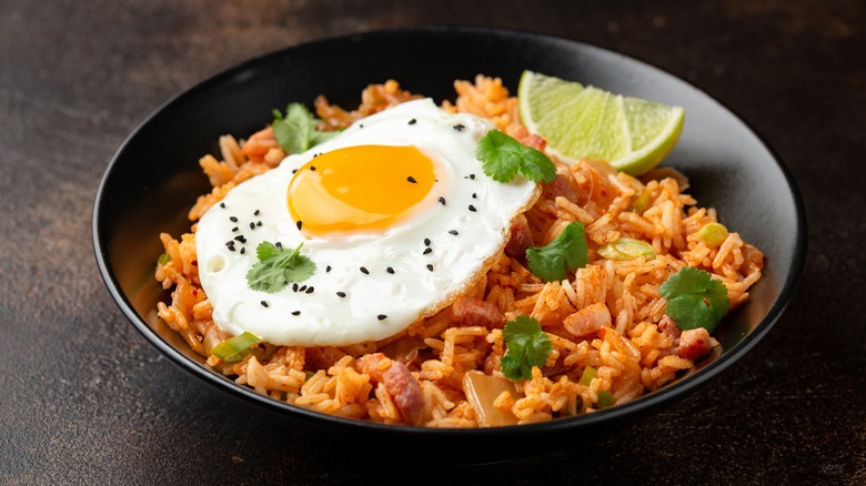 kimchi fried rice with egg