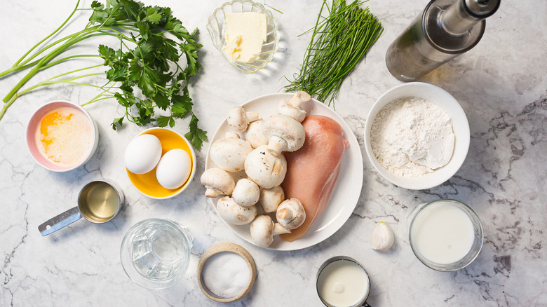 ingredients for chicken and mushroom crepes