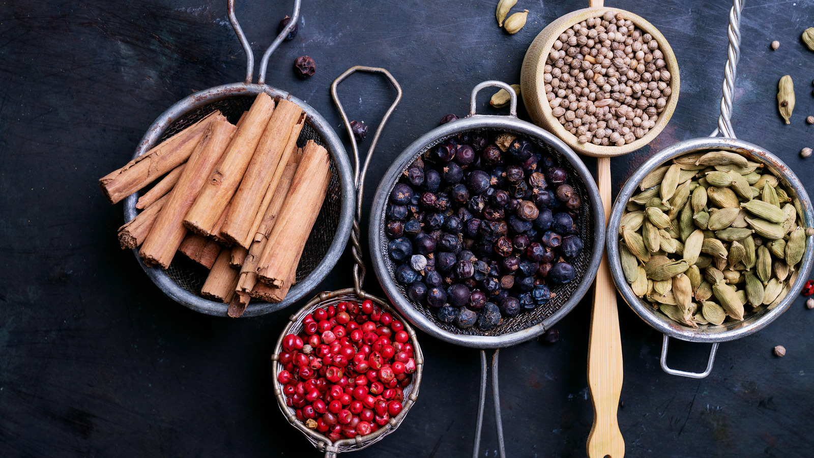 For the Most Even Seasoning, Use a Spice Strainer