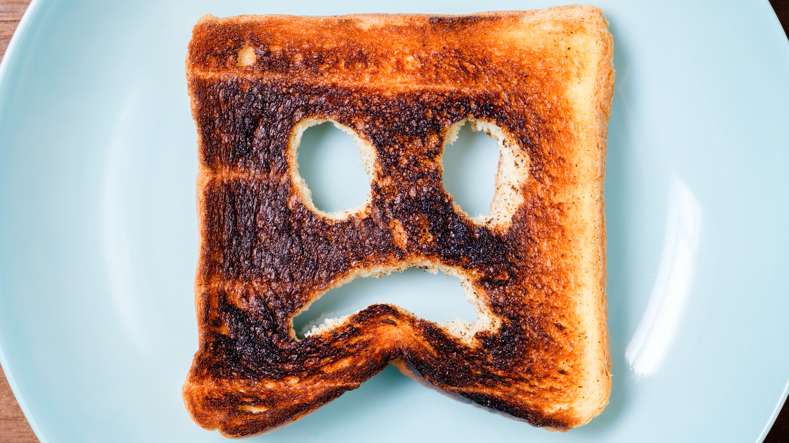 Should You Actually Be Concerned About Eating Burnt Toast