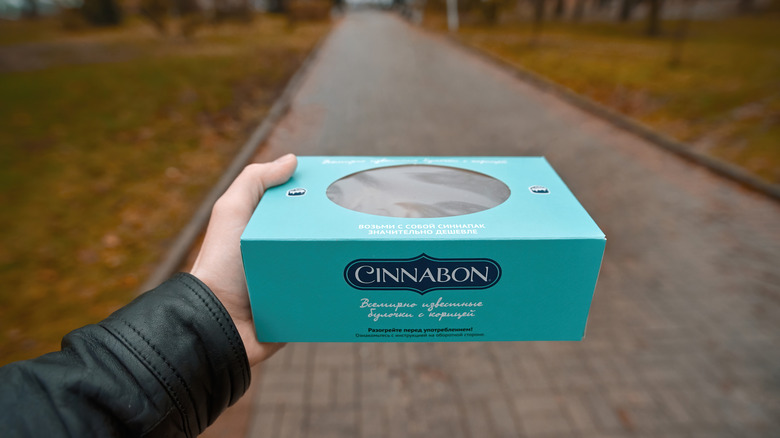 Cinnabon box