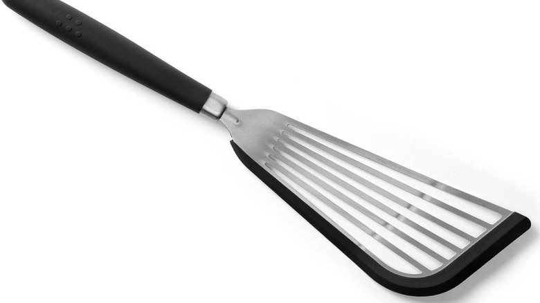 Fish spatula silicone edge