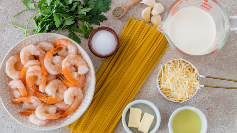 ingredients for shrimp linguine alfredo