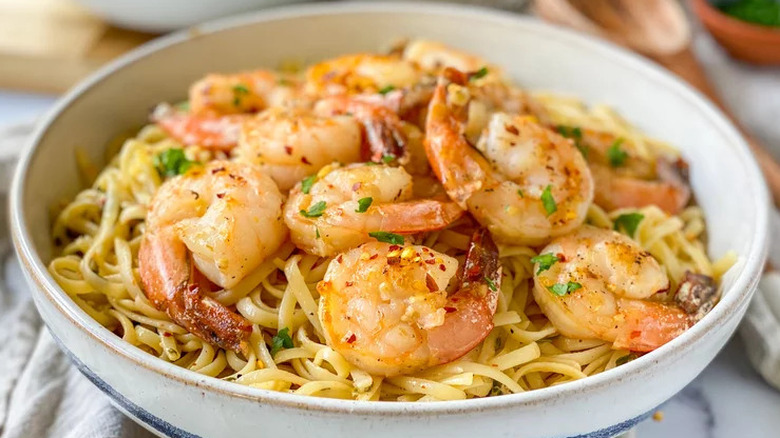 Shrimp scampi on linguine pasta