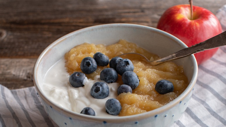 Applesauce with blueberries