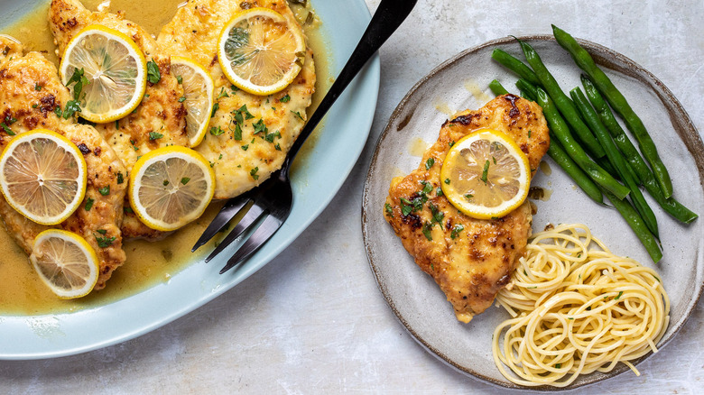 chicken, noodles, and green beans