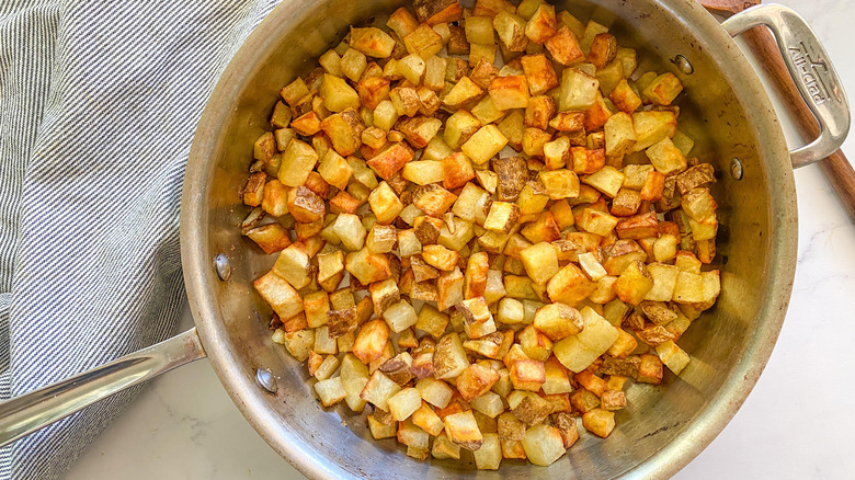 simple home fries in skillet 