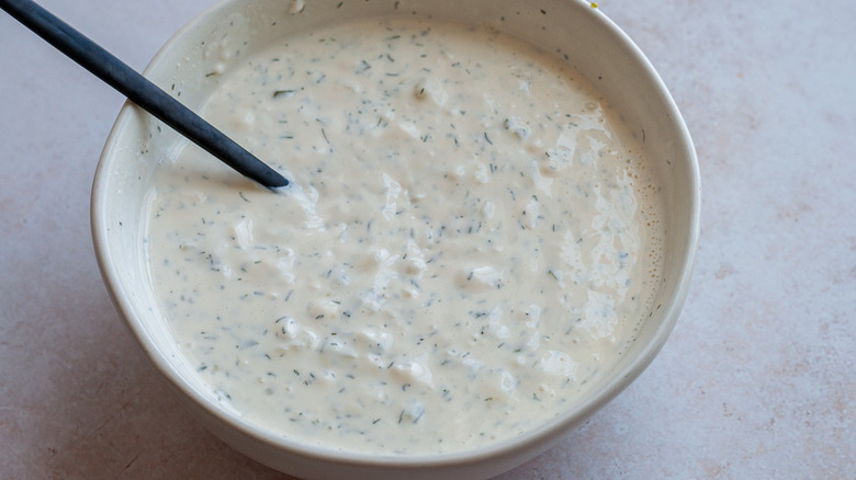 tartar sauce in bowl