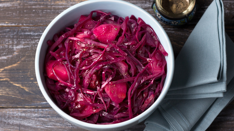 Stewed red cabbage 