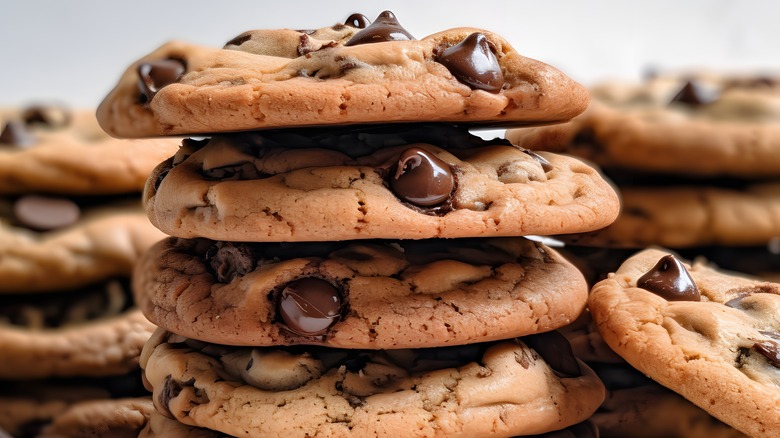 chocolate chip cookie stack