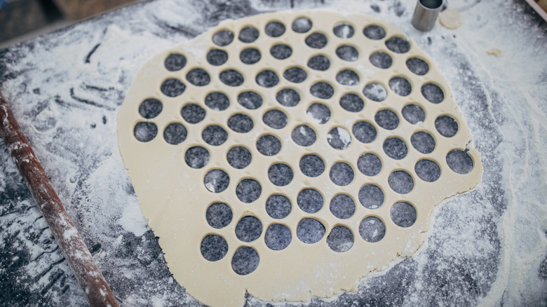 pie crust with honeycomb pattern cut out