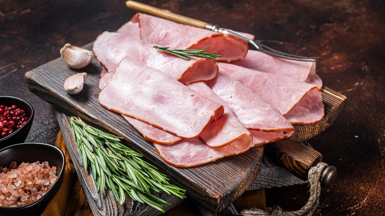 Sandwich ham on cutting board 