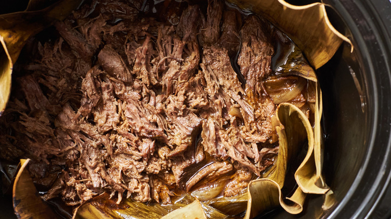 shredded beef in slow cooker