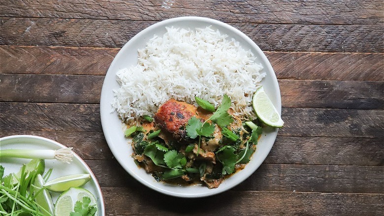 plate of curry chicken