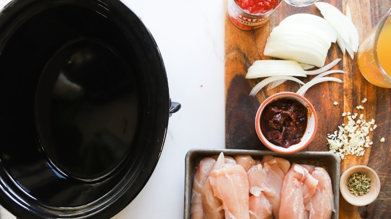 ingredients with slow cooker