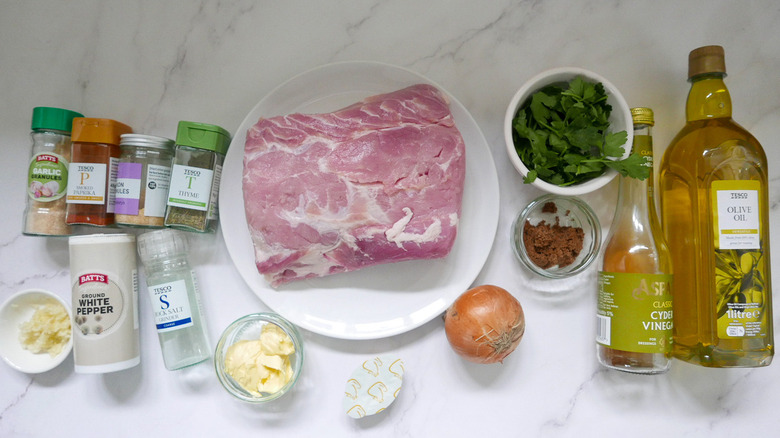 ingredients for slow cooker pork 