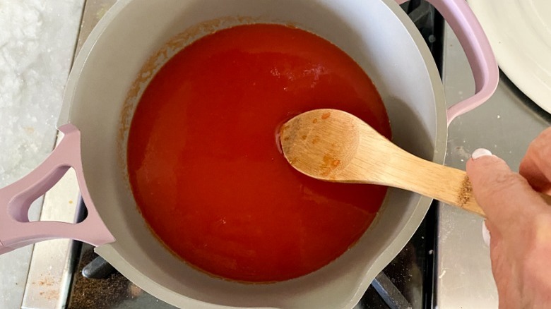 tomato passata in pot