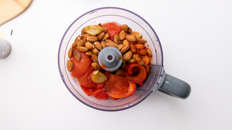 romesco ingredients in food processor 