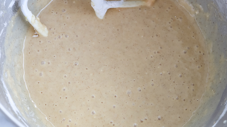 Snickerdoodle muffin batter in bowl