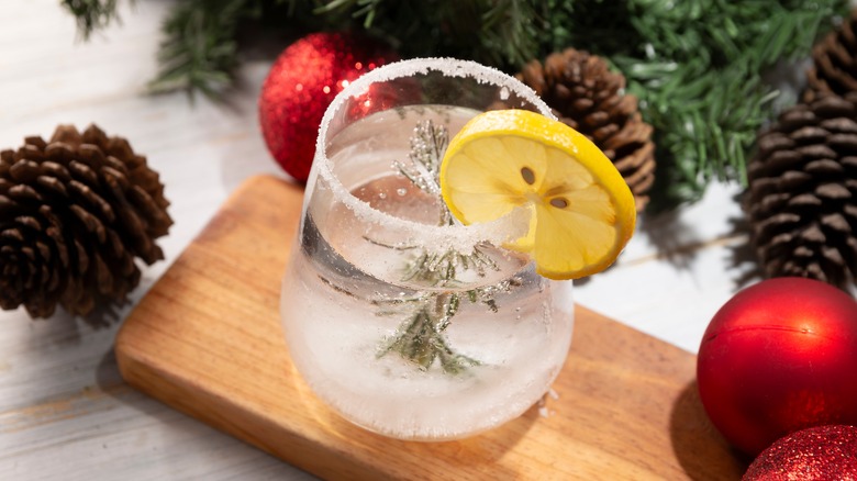 Snow globe cocktail with lemon